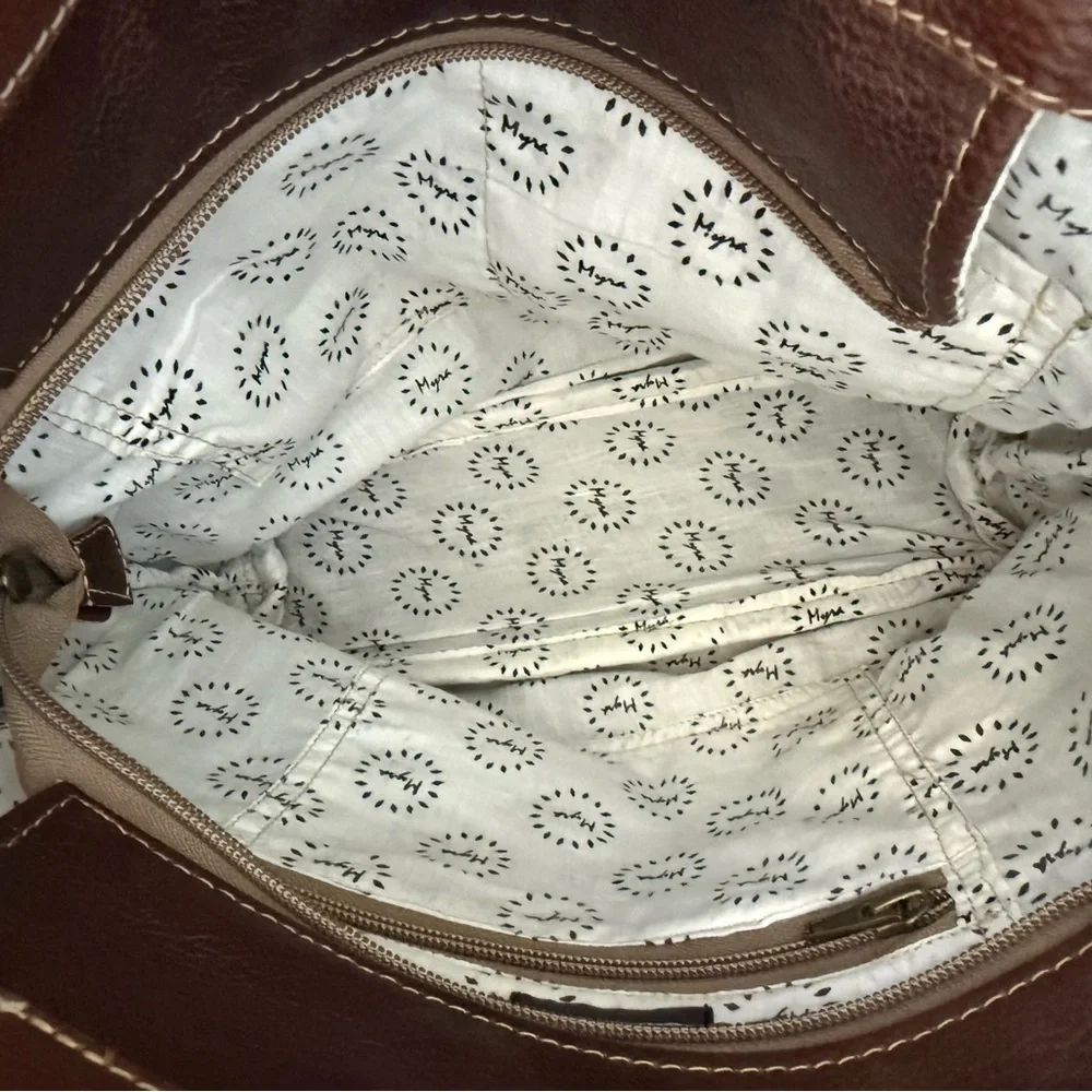 Fringe Cowhide Purse - Picture 6 of 7